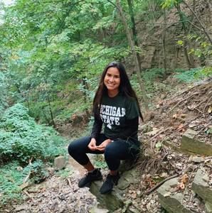 Meet your Posher, Alejandra